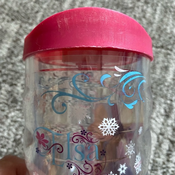 Disney’s Frozen Lined Plastic Tumbler - Picture 4 of 4